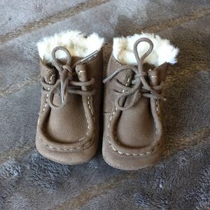 Infant✨Clark’s✨booties